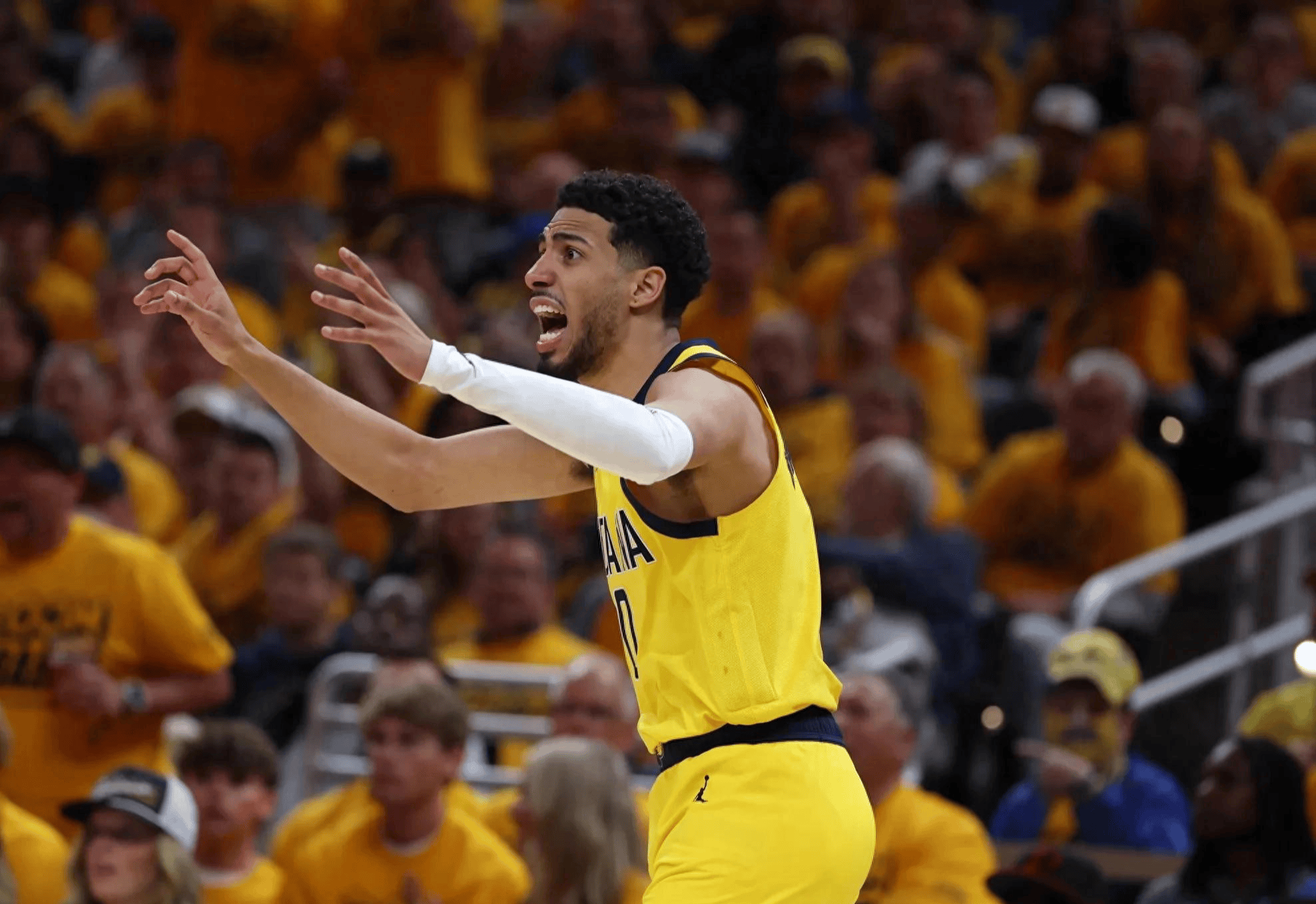 九游sports-今晚体能课后,里昂官宣签约备战NBA季后赛,媒体盛赞,年轻球员得到机会的简单介绍